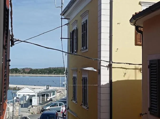 Alina Centar 아파트